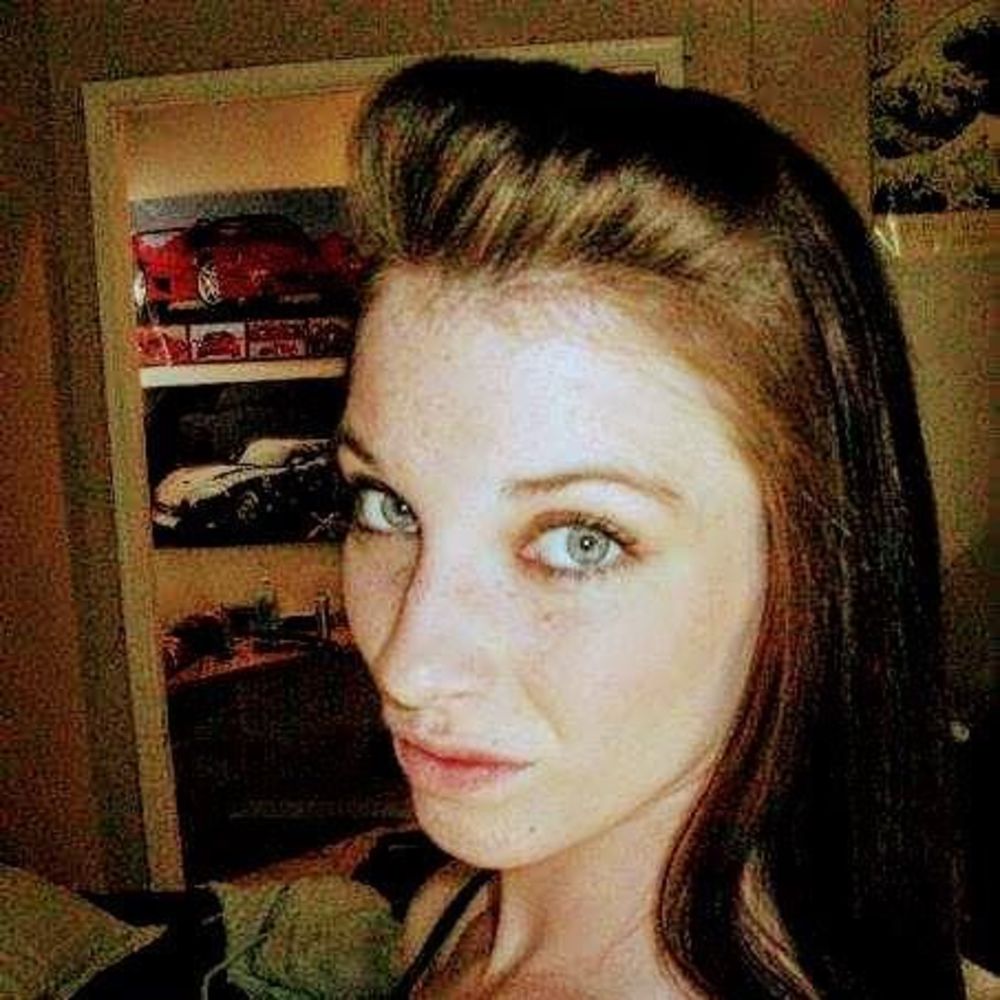 Meet your Posher, Cassandra Blair